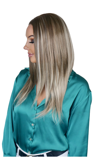 Avery (Taupe Blonde with Highlights)
